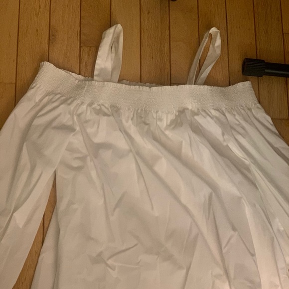 NWT Loft white off the shoulder top - Picture 2 of 10